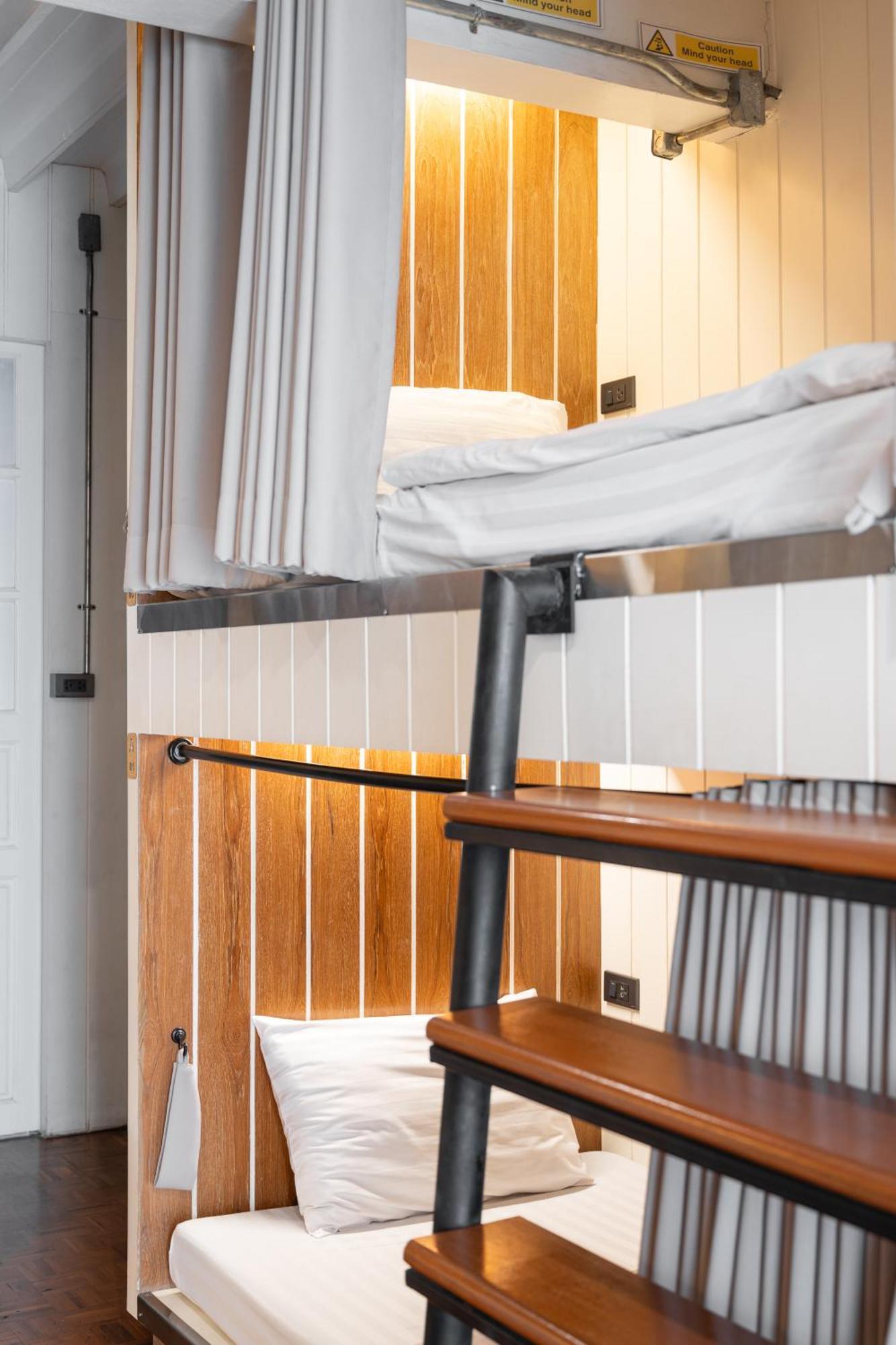 Bed Addict Hostel Чиангмай Экстерьер фото