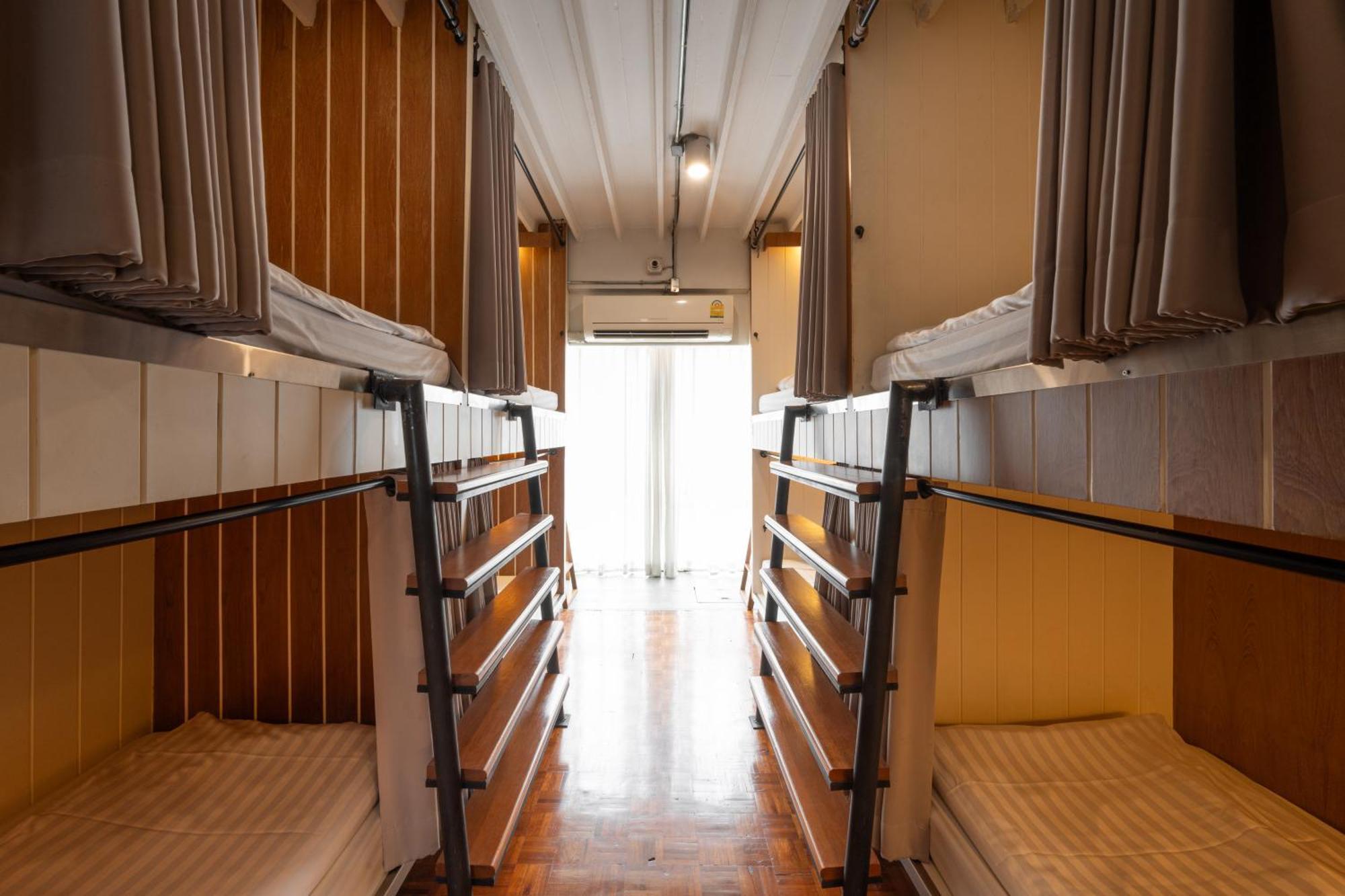 Bed Addict Hostel Чиангмай Экстерьер фото