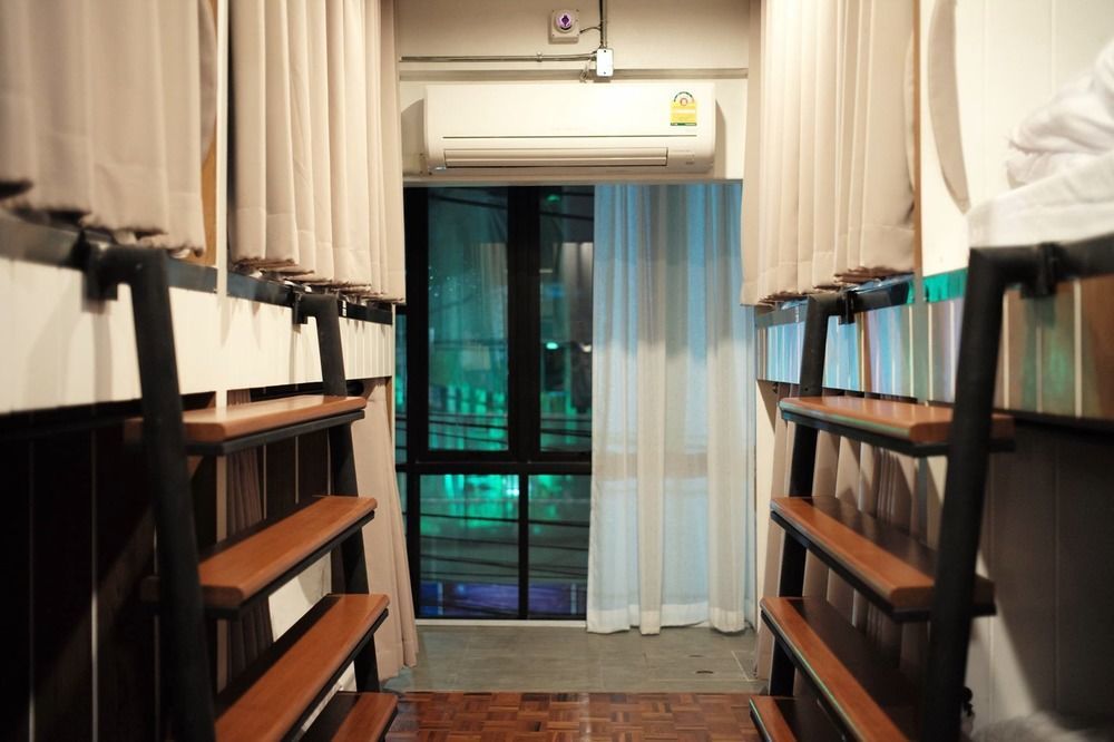 Bed Addict Hostel Чиангмай Экстерьер фото