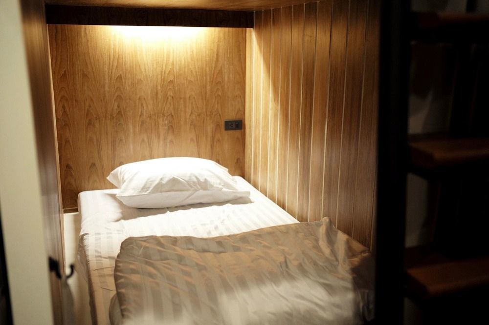 Bed Addict Hostel Чиангмай Экстерьер фото