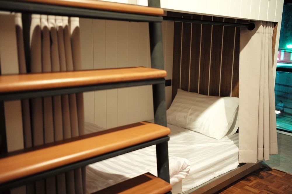 Bed Addict Hostel Чиангмай Экстерьер фото